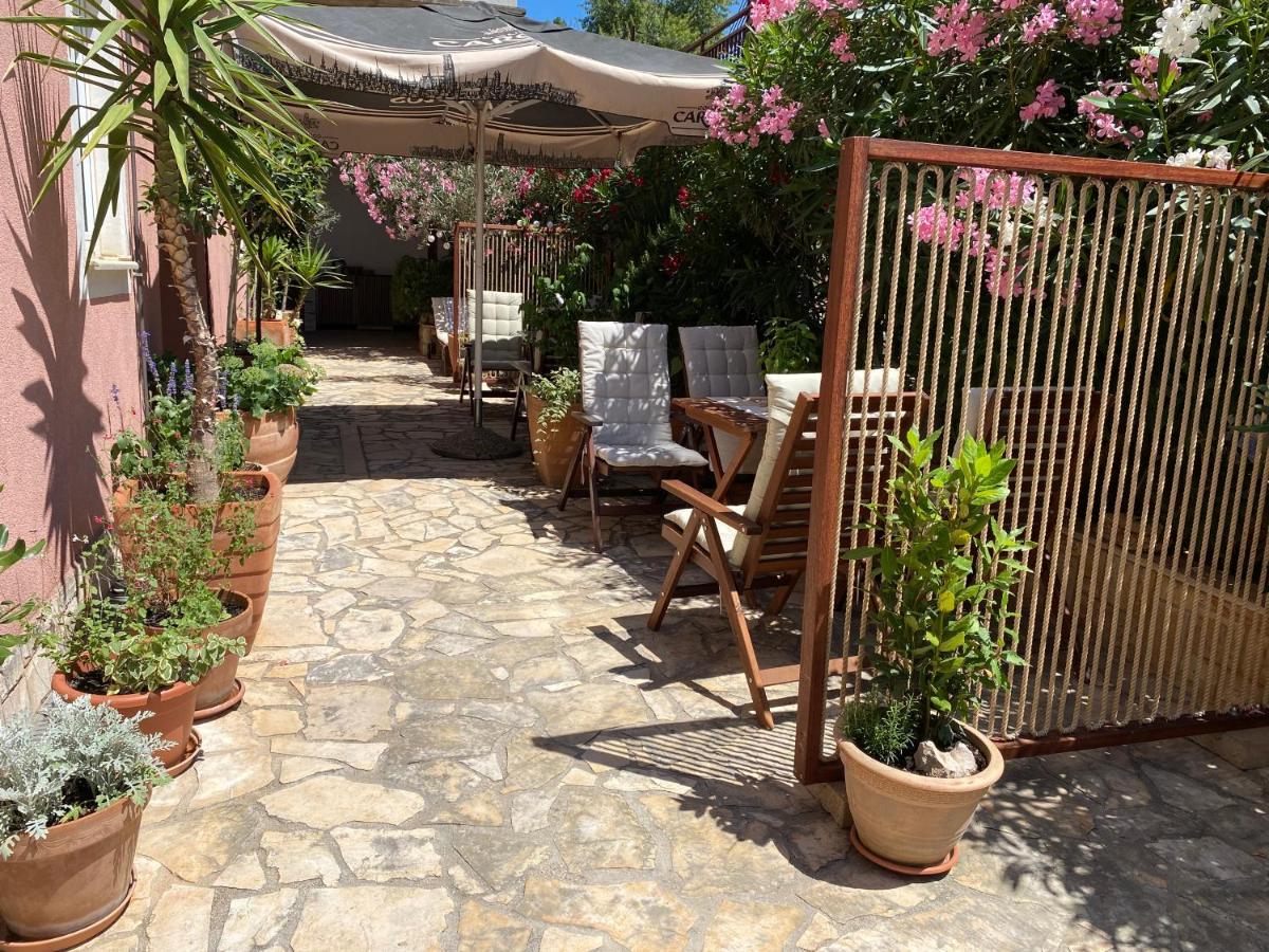 Apartmani Peric Stari Grad  Exteriér fotografie